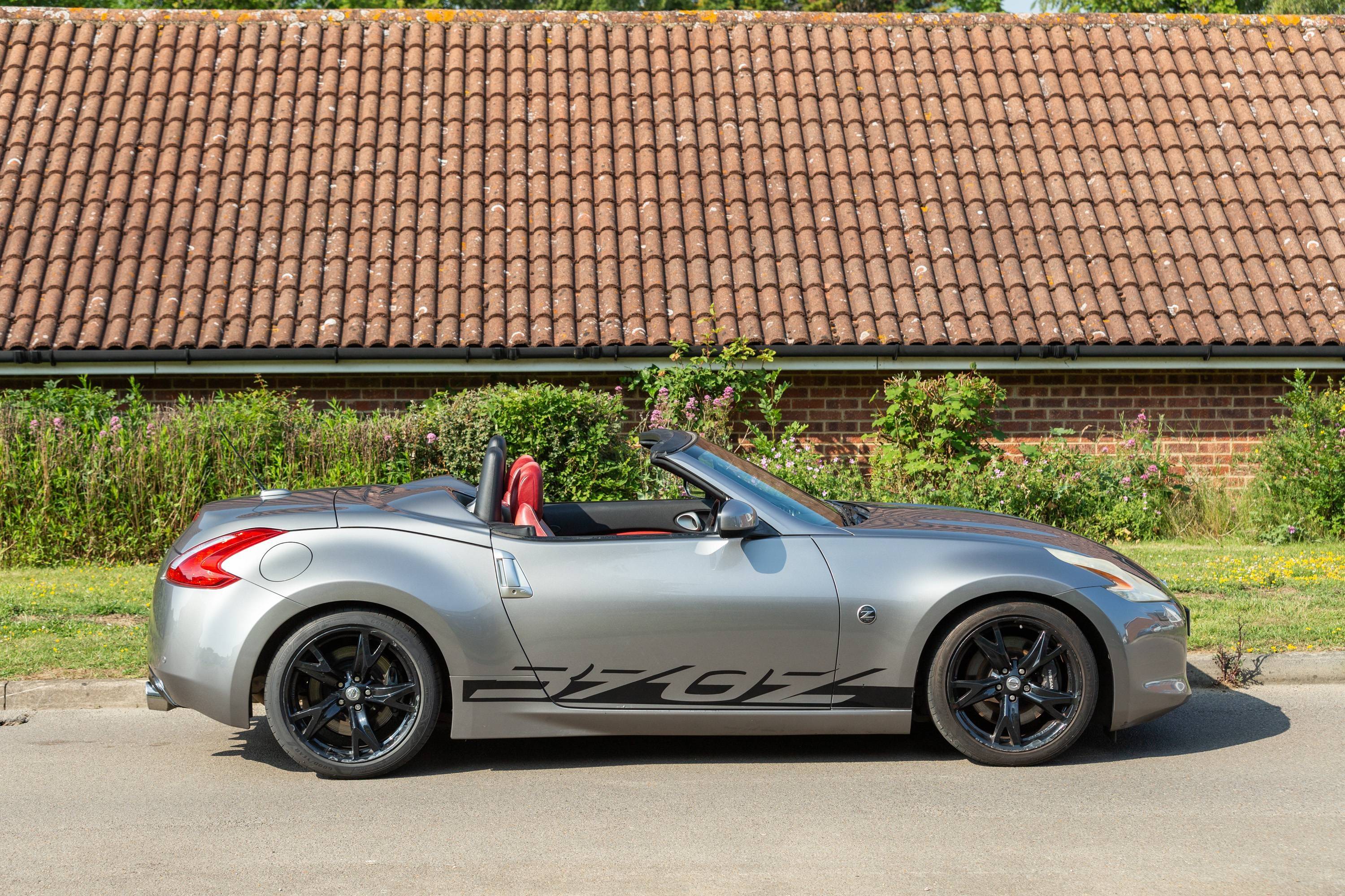 きれい 2010 Nissan 370Z Roadster