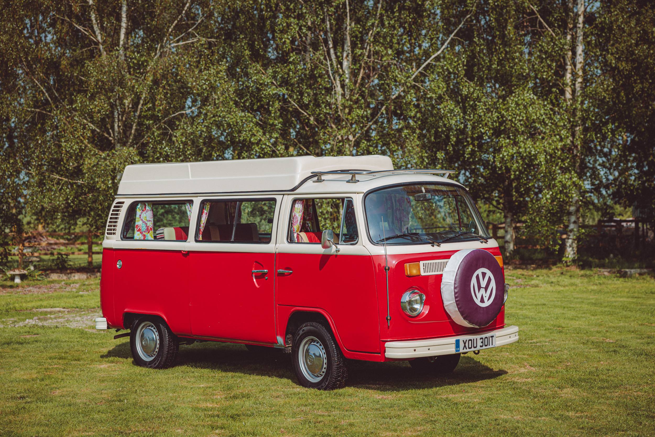 イギリスSuperfast製　 23番　フォルクスワーゲン　CAMPER 1979 Volkswagen Campervan T2 For Sale by Auction