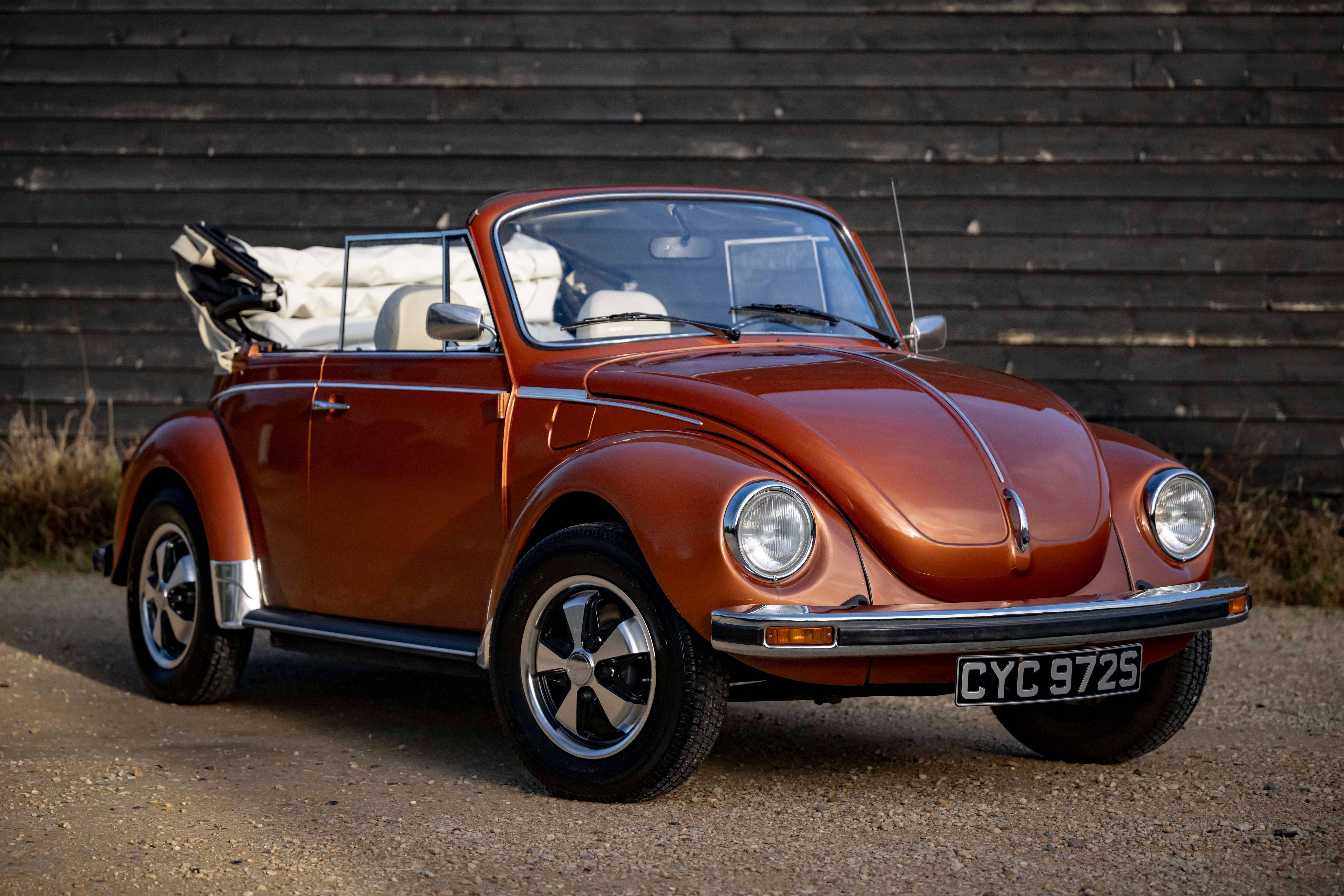 【ルビー】 1978 Volkswagen Beetle 1303 Convertible For Sale by Auction