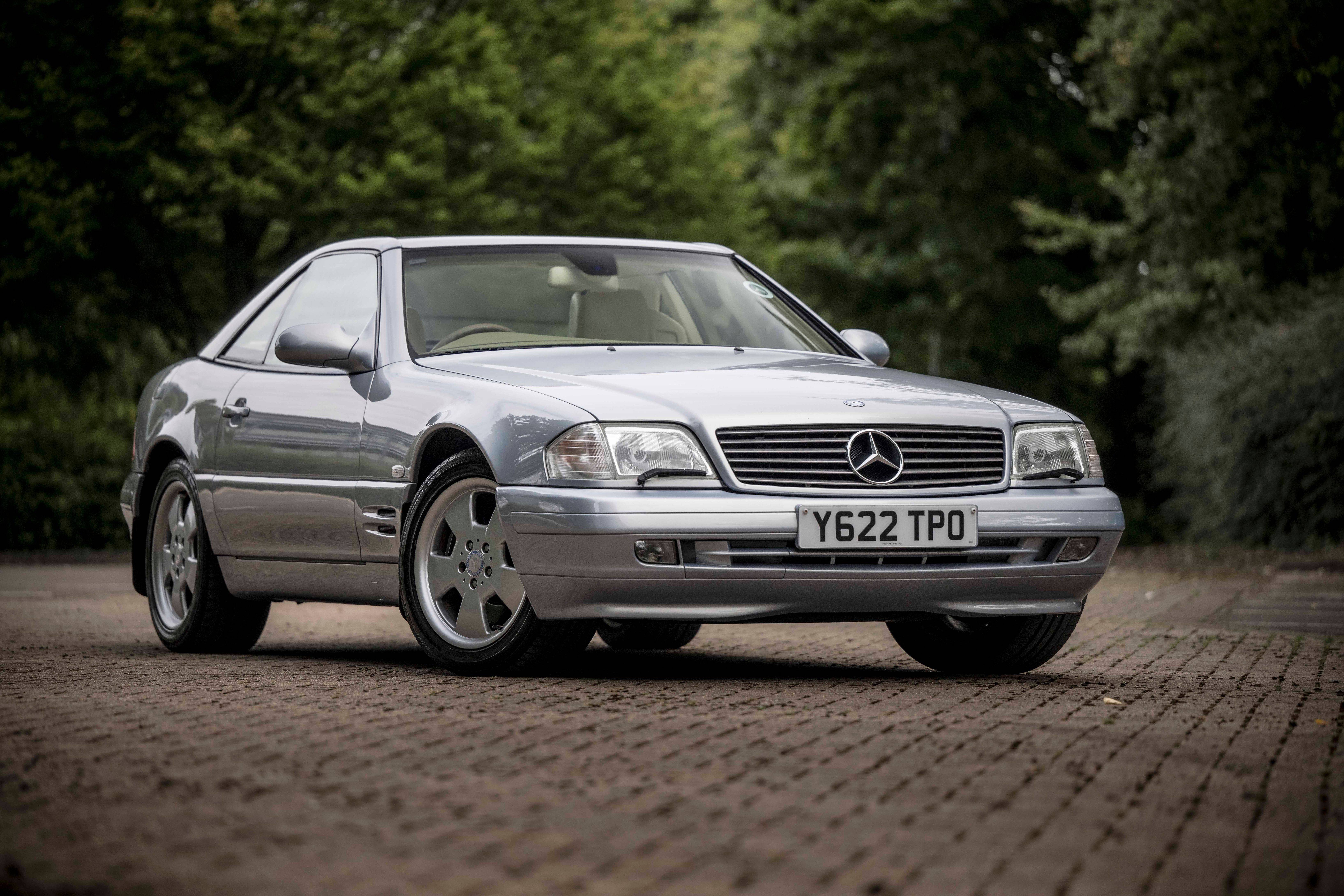 Mercedes-Benz SL 2001 シルバー 2001 Mercedes-Benz SL320 For Sale by Auction