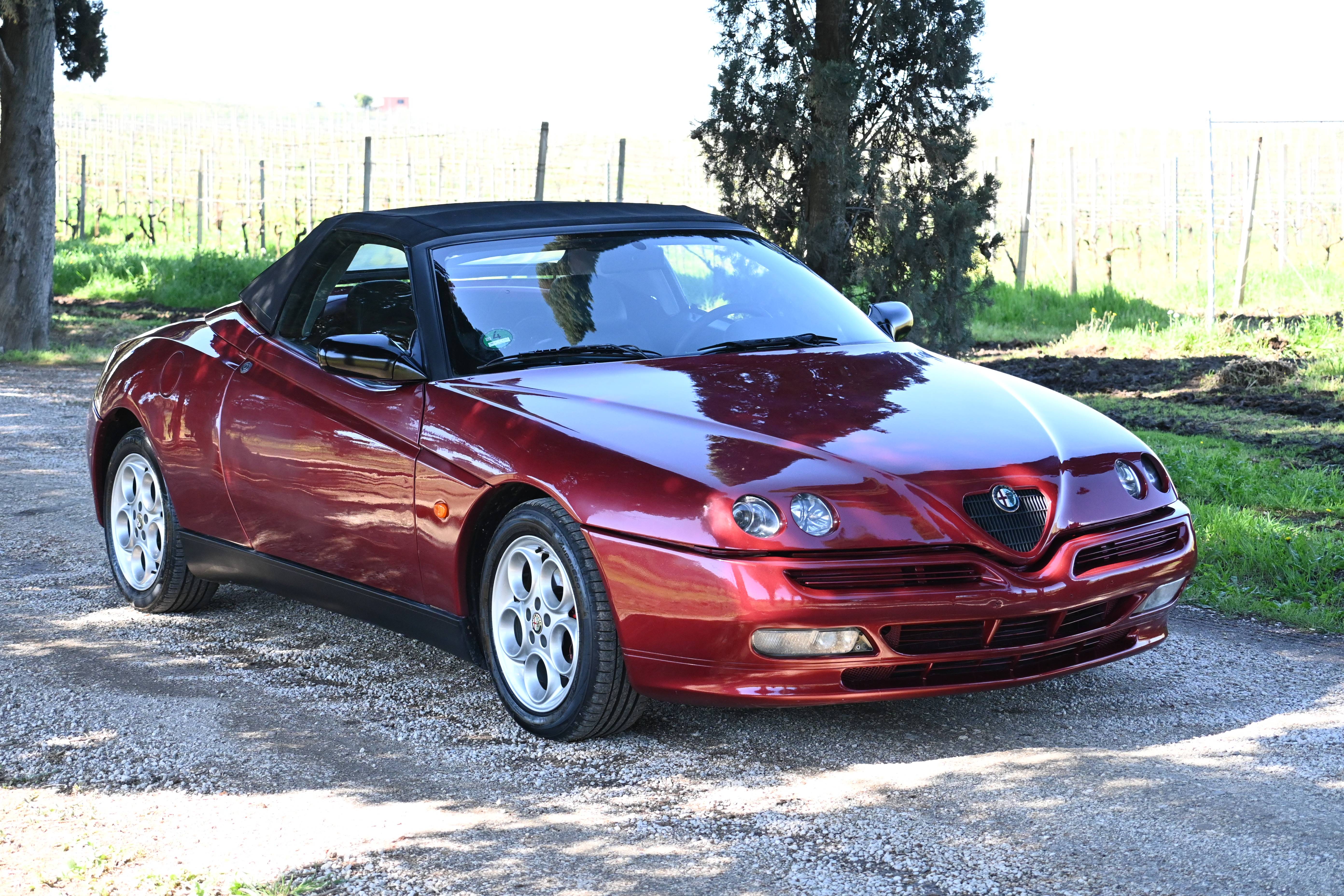 ミニカーショップ ケンボックス pennyAlfa Romeo 2600 Coupe GT